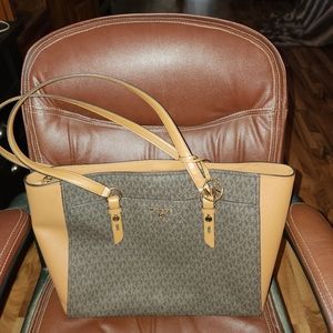 Brand new Michael Kors Tote